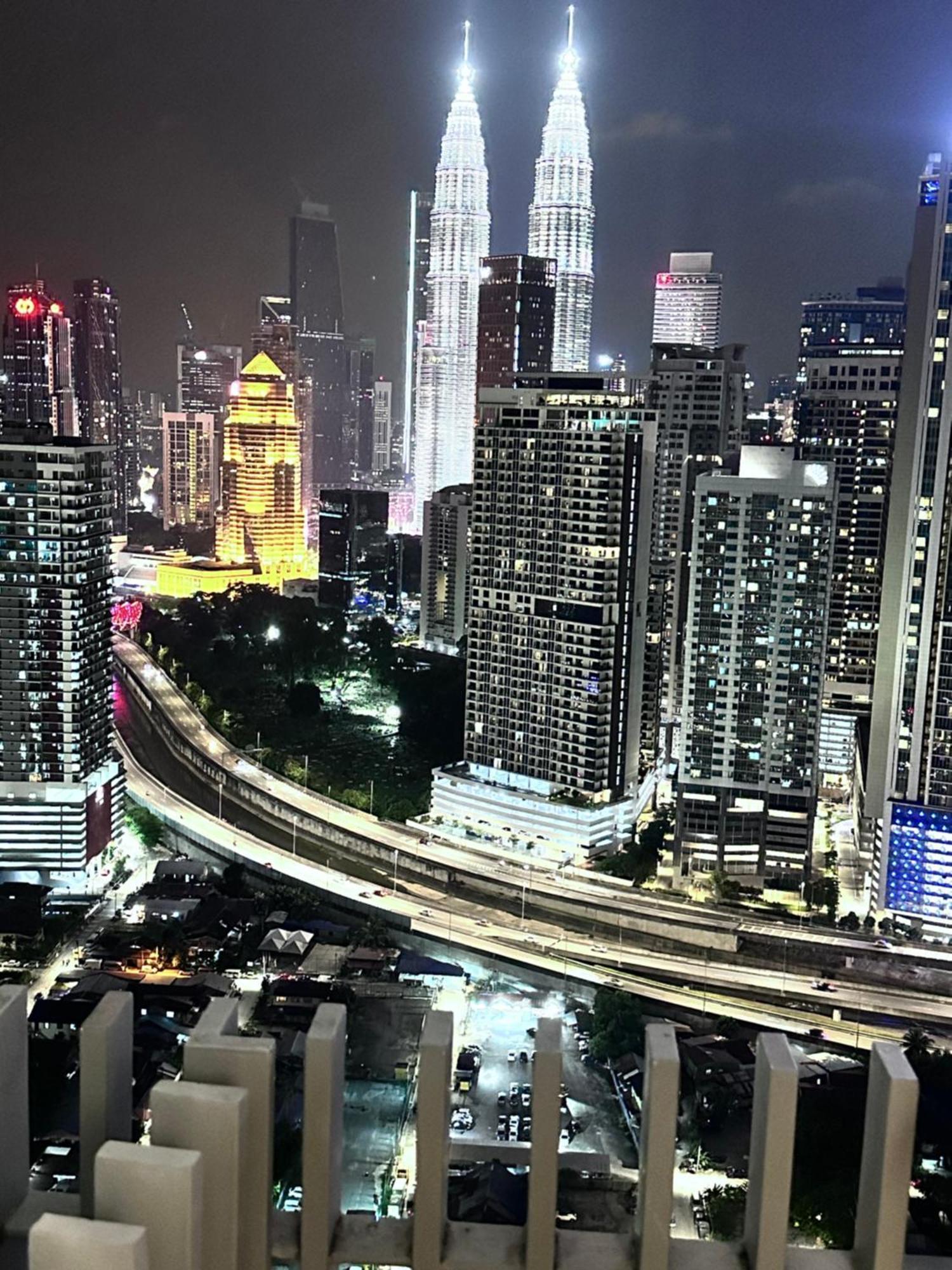 The Luxe Infinitum Klcc By Kl Malaysia Apartment Kuala Lumpur Luaran gambar