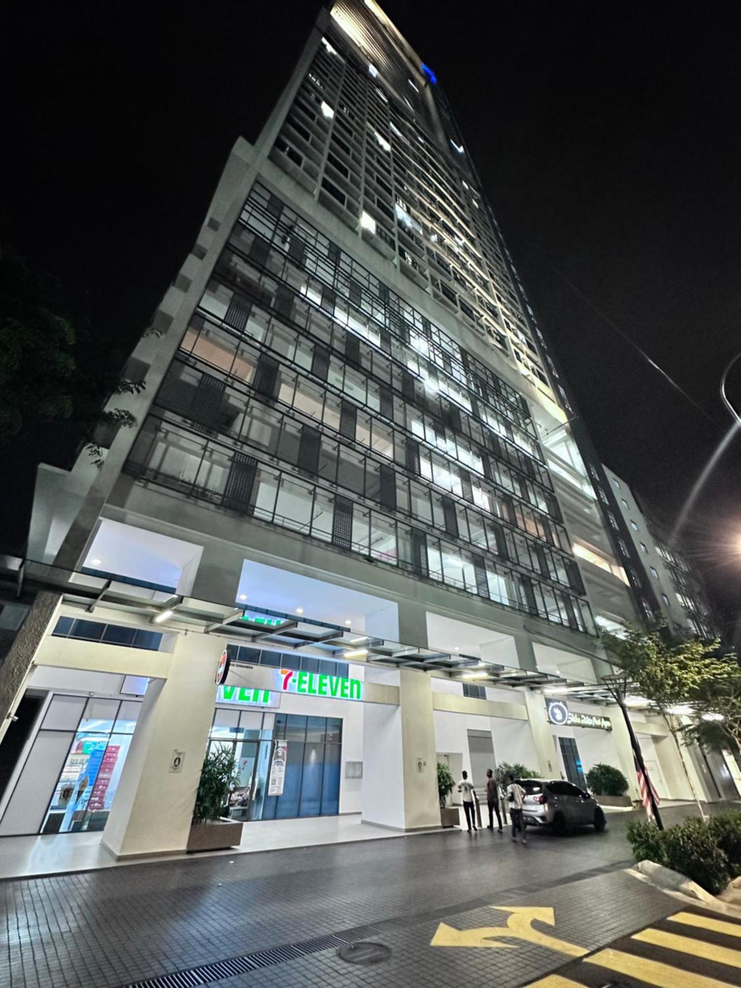 The Luxe Infinitum Klcc By Kl Malaysia Apartment Kuala Lumpur Luaran gambar