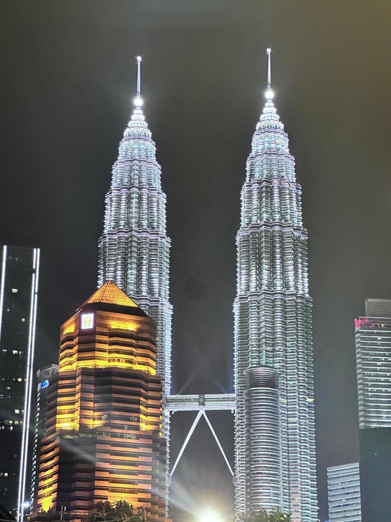 The Luxe Infinitum Klcc By Kl Malaysia Apartment Kuala Lumpur Luaran gambar