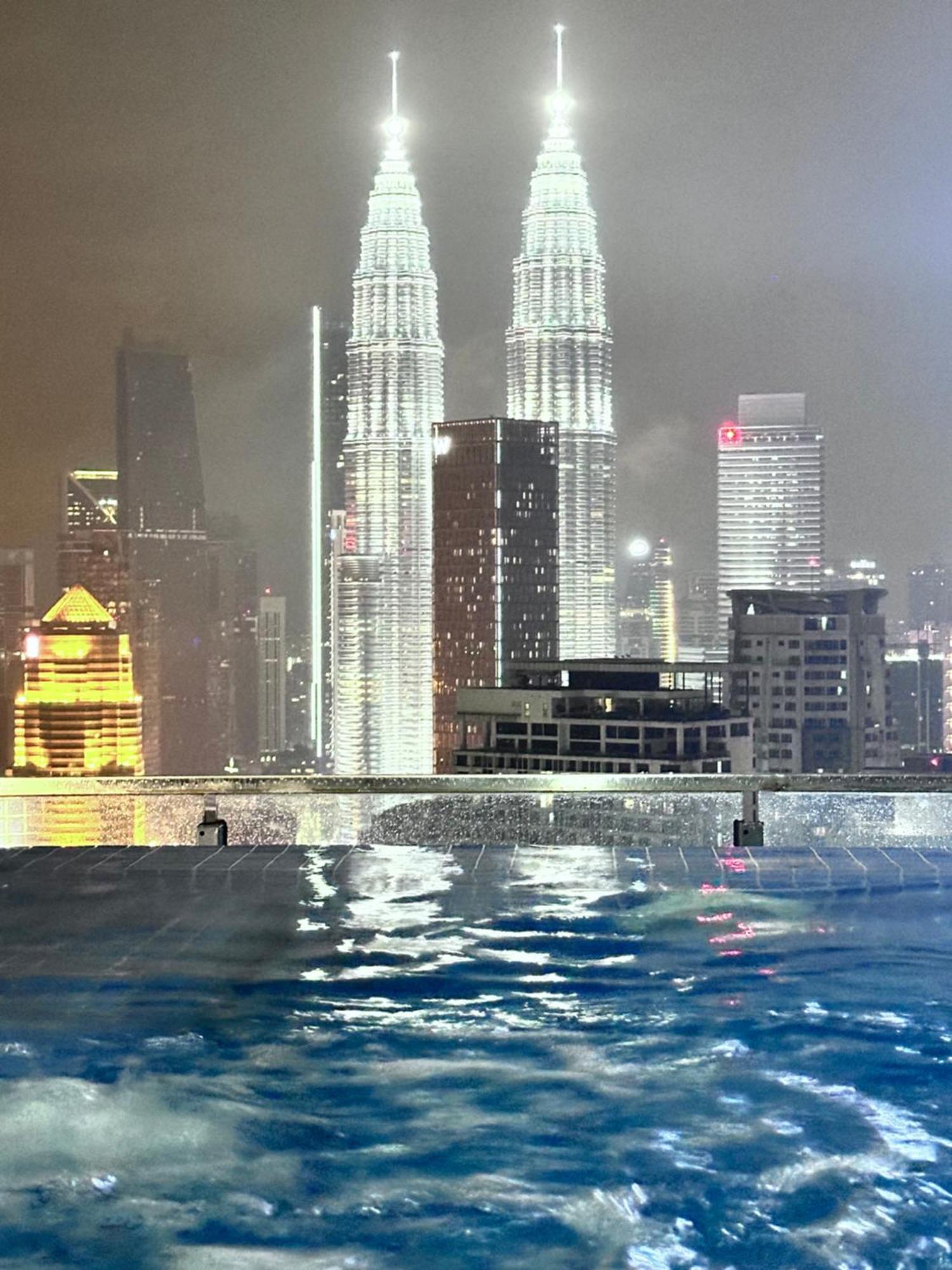 The Luxe Infinitum Klcc By Kl Malaysia Apartment Kuala Lumpur Luaran gambar