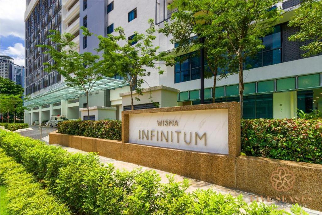 The Luxe Infinitum Klcc By Kl Malaysia Apartment Kuala Lumpur Luaran gambar